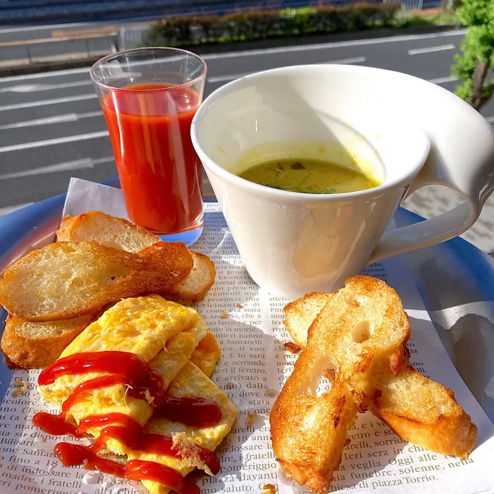 カリカリバケットとグリーンカレーの朝ごはん|Kさん