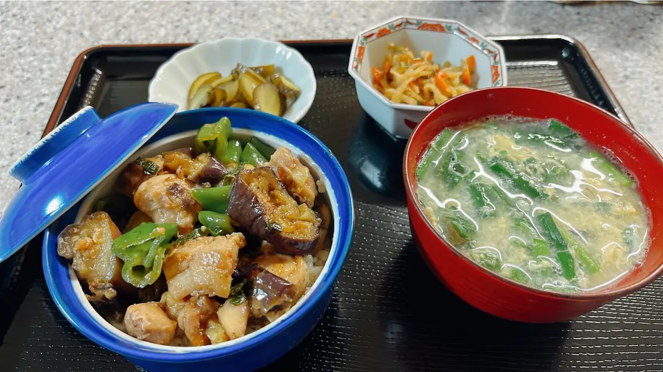 ま5/3 夕食 鶏と茄子とピーマンの甘酢丼|kittykittyさん