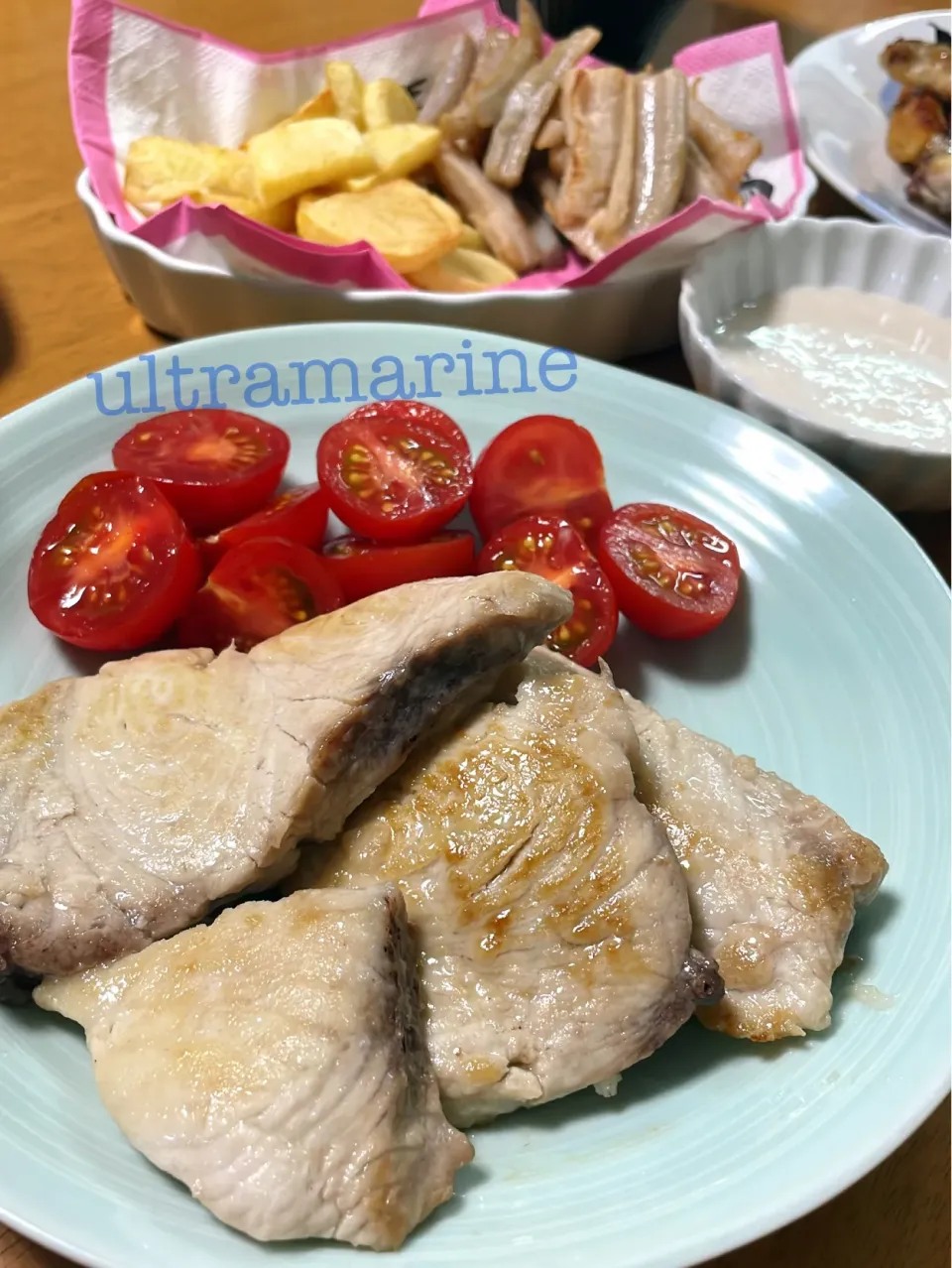 Snapdishの料理写真:＊サメのステーキ、ヨーグルトソース＊|ultramarineさん