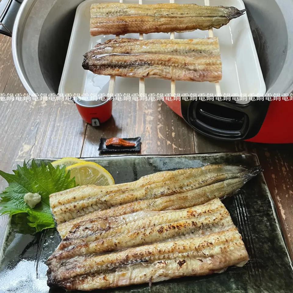 三河一色産鰻の白焼きを電鍋で蒸しました|七海さん