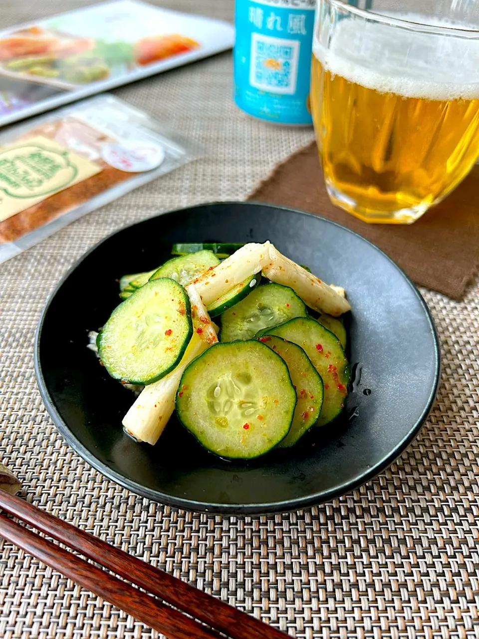 【食卓を紡ぐおたより便】ぼたんこしょう発酵塩 de きゅうりと山芋の即席漬け|まなまな♡さん