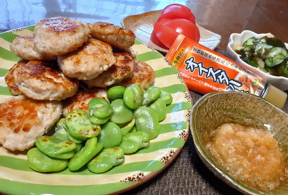 えのきと鶏ひき肉バーグ✨
大根おろしオイスターで～|びせんさん