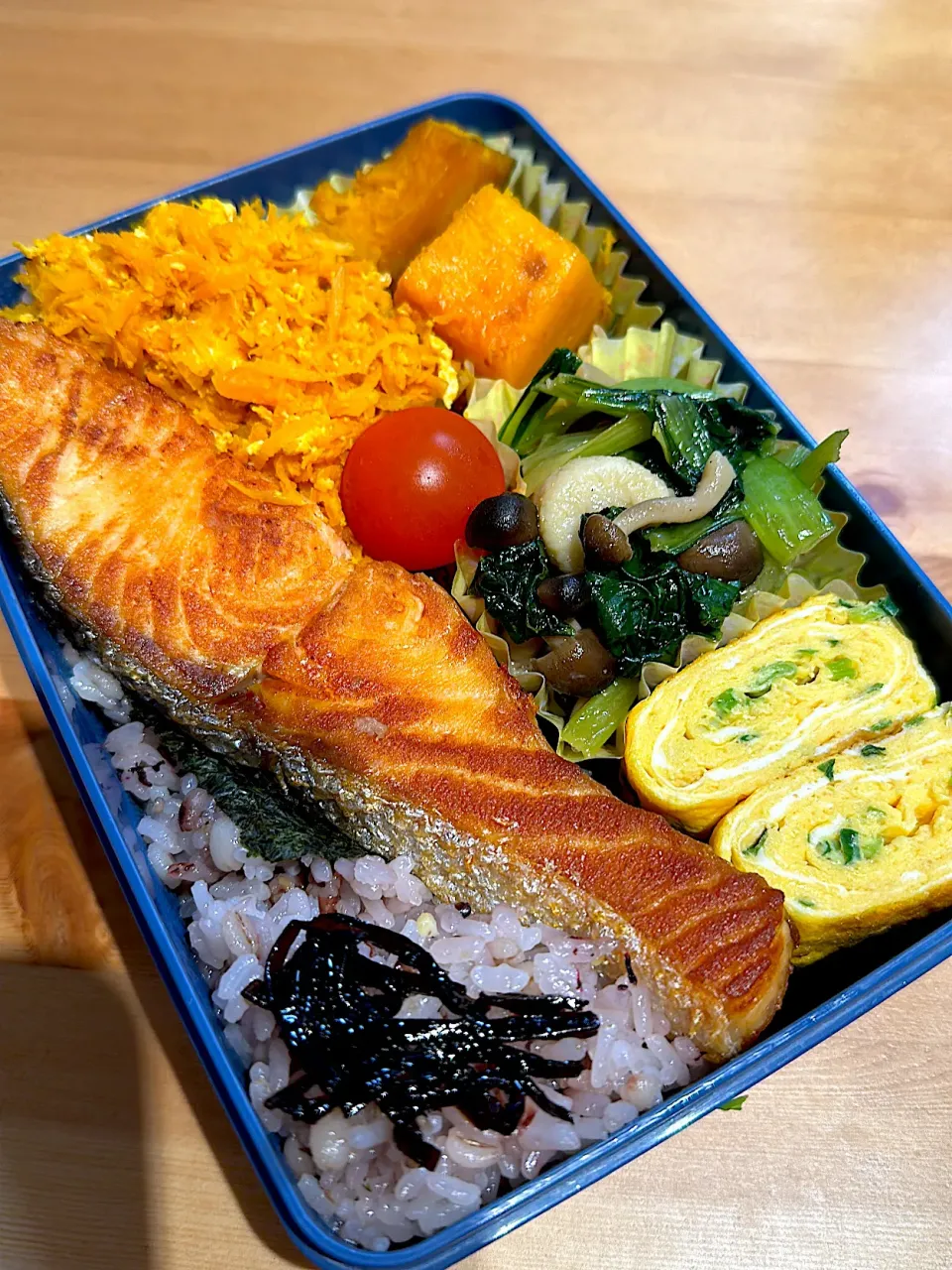 お弁当|メガネおばさんさん