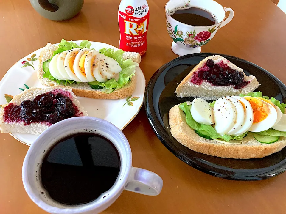 朝焼き糀ミルク全粒粉食パン🍞でオープンサンド|さくたえさん