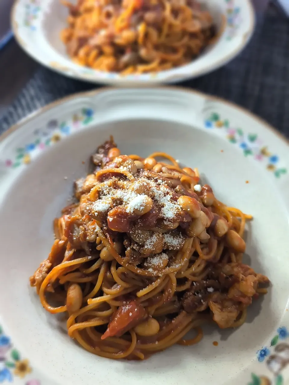 大豆と豚肉のトマト煮込みパスタ|テケテケさん