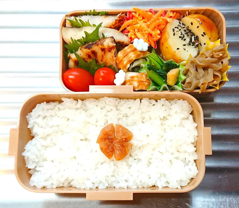 Snapdishの料理写真:カジキの西京焼き弁当|8YUKKO8さん