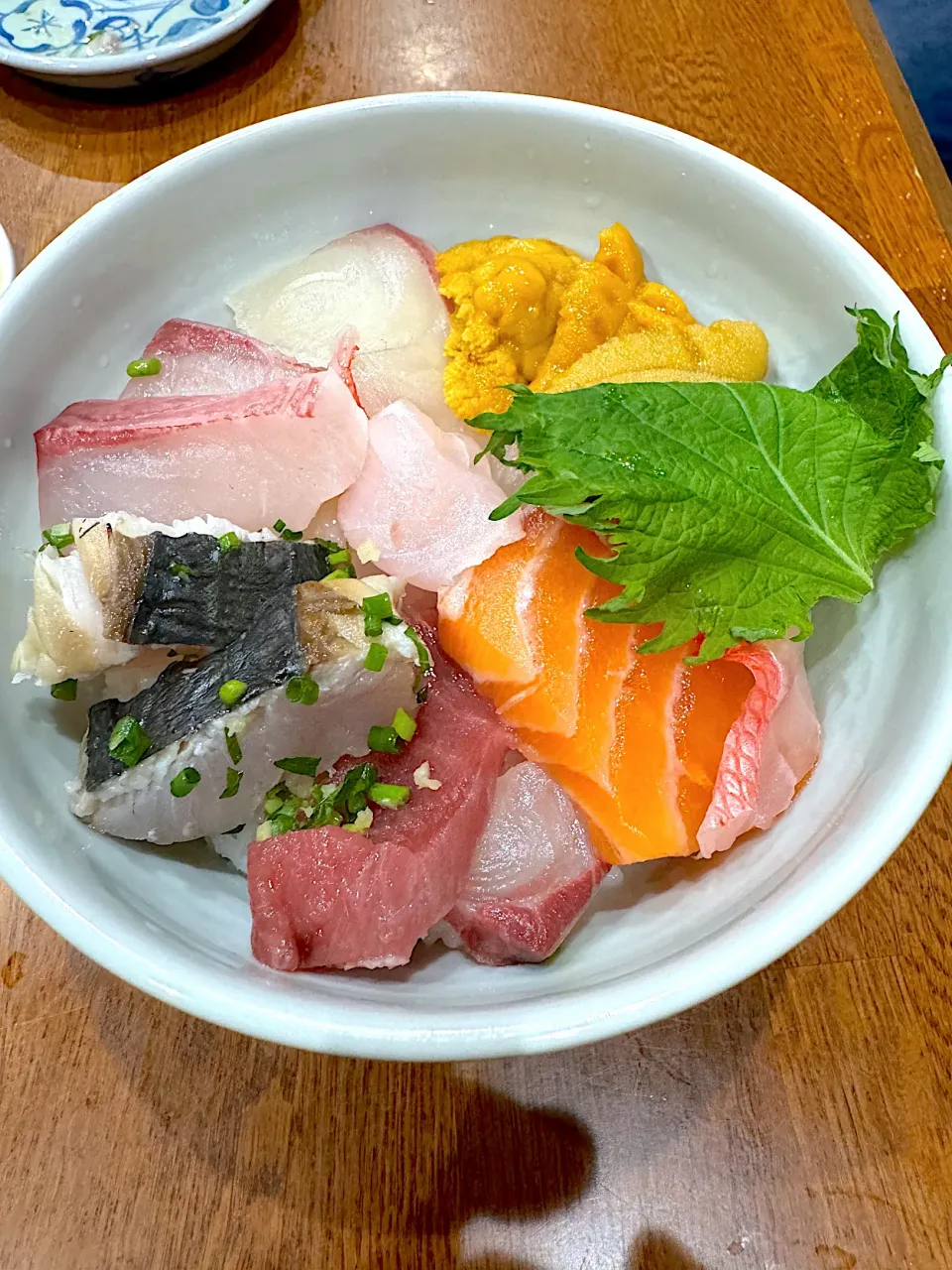 昨夜の お刺身残りで朝から海鮮丼|sakuramochiさん