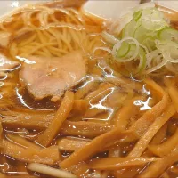 【1956年創業】
中華そば 共楽
竹の子そば (葱多め、1,000円)
＋麺大盛 (50g、50円)
＋生卵 (別椀、50円)
@銀座2分、銀座一丁目、東銀座
(JR有楽町駅から徒歩6分)
24113 (121,218)