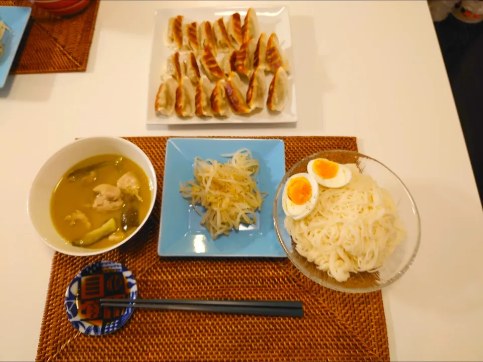 今日の夕食　グリーンカレー、そうめん、餃子|pinknari🐰🌈さん