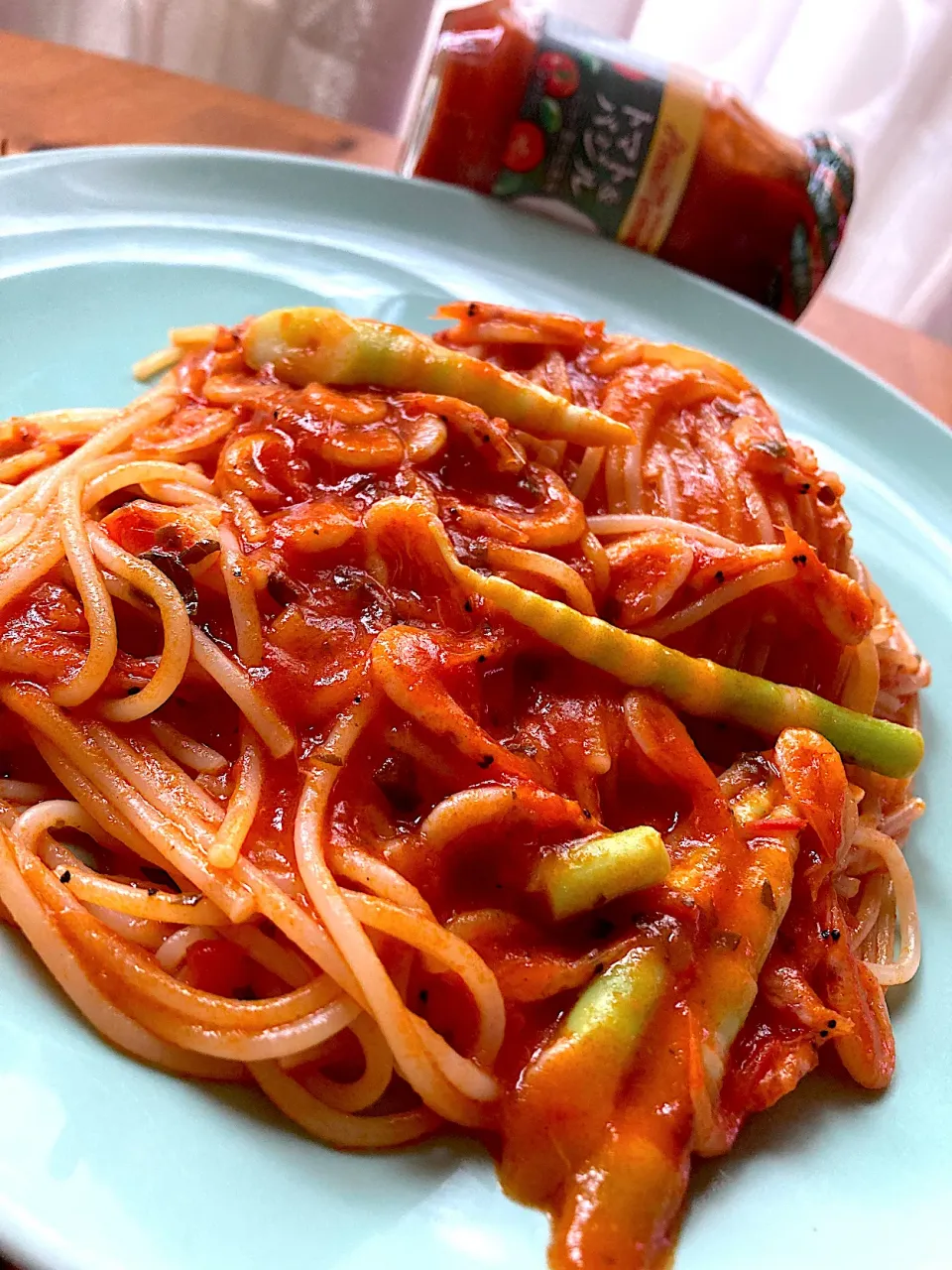 釜揚げ桜エビとネマガリダケのバジルトマトソーススパゲティ😋🍝💕✨|アイさん