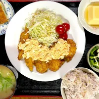 Snapdishの料理写真:チキン南蛮　水菜とチーズの薄揚げ巻き　卵豆腐　ゴーヤのおひたし　味噌汁　雑穀米|チャコぴーさん