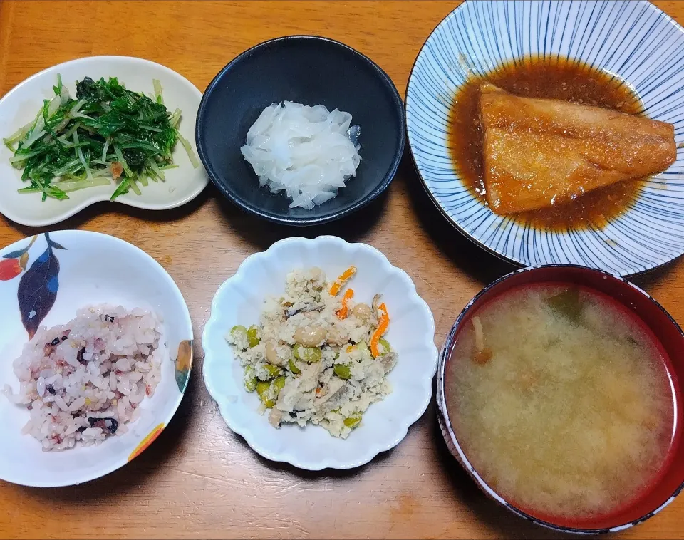 2024 0430　鯖のみぞれ煮　玉ねぎマリネ　水菜のおひたし　卯の花　なめことわかめのお味噌汁|いもこ。さん