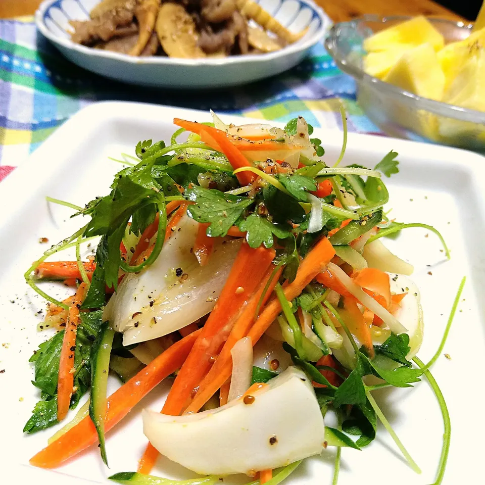 イカと千切り野菜の粒マスタードマリネ🦑🥕🥒|とまと🍅さん