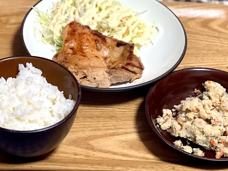 ☆鶏肉照り焼き ☆サラダ ☆卯の花|まぁたんさん