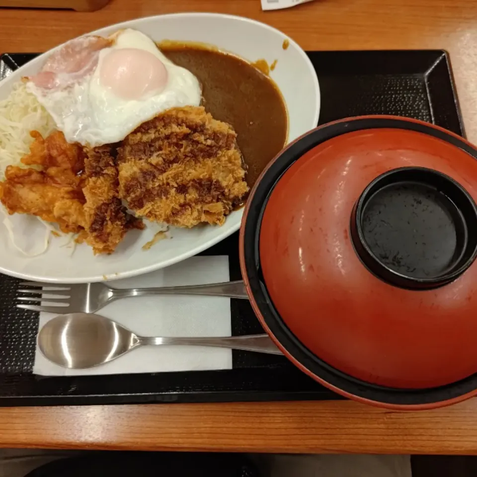 Snapdishの料理写真:フル盛りプレート|アクちゃんさん