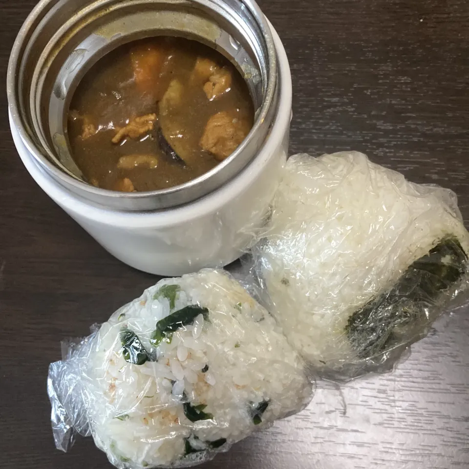 Snapdishの料理写真:カレー おにぎり|とてぃおさん