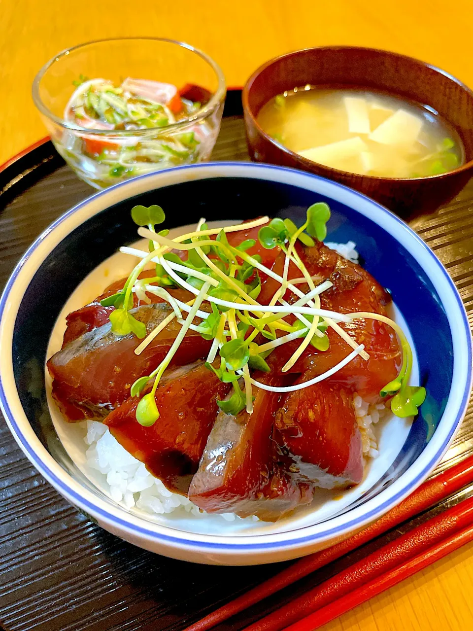 Snapdishの料理写真:カツオの韓国風漬け丼|Mikaさん