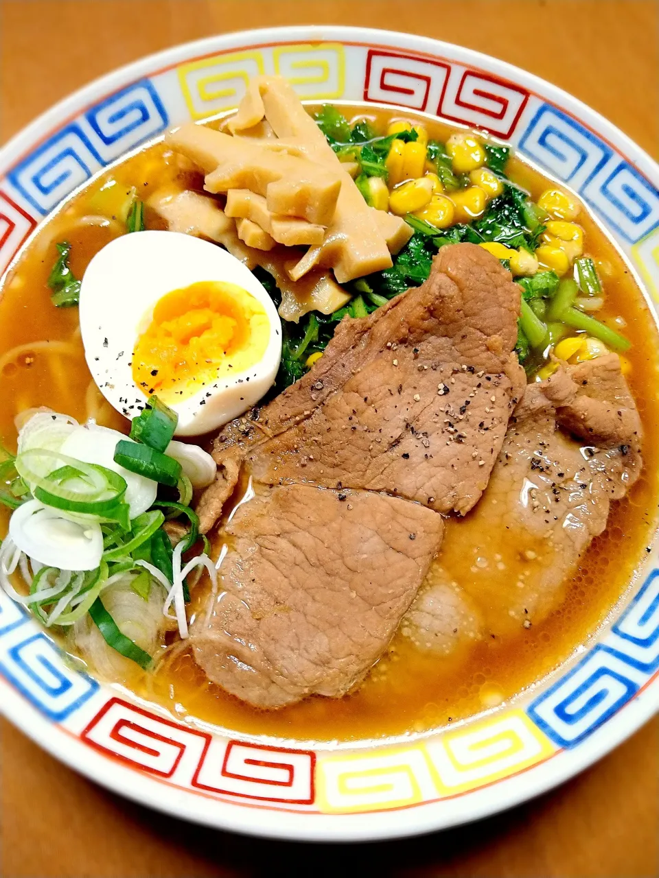 味噌ラーメン
カブの葉・チューシュー風の豚肉入り|はるみさん