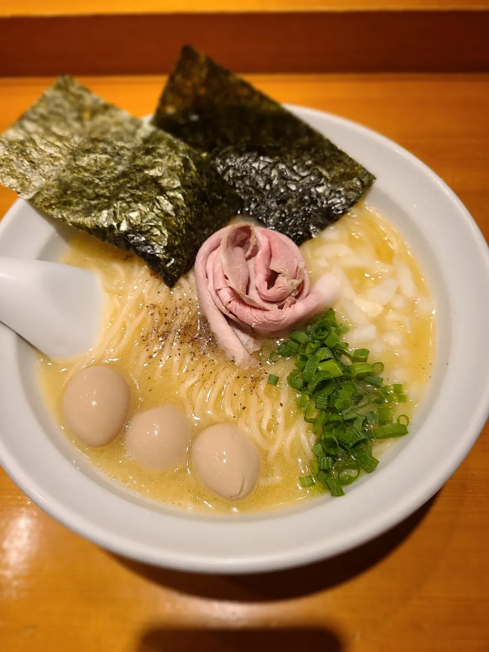 木更津丿貫さんの鷄白湯蕎麦|たかさん