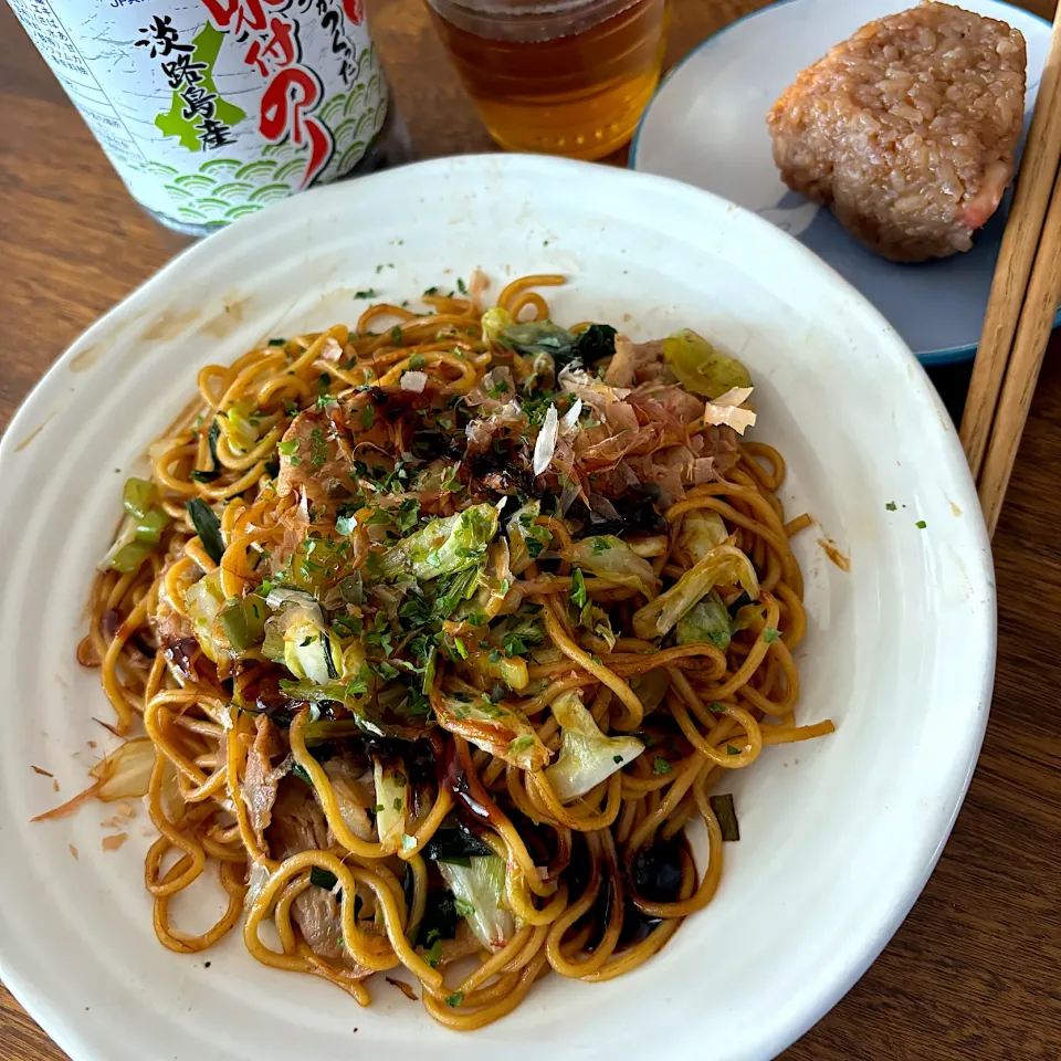 焼きそばとタコ飯|たつかばさん