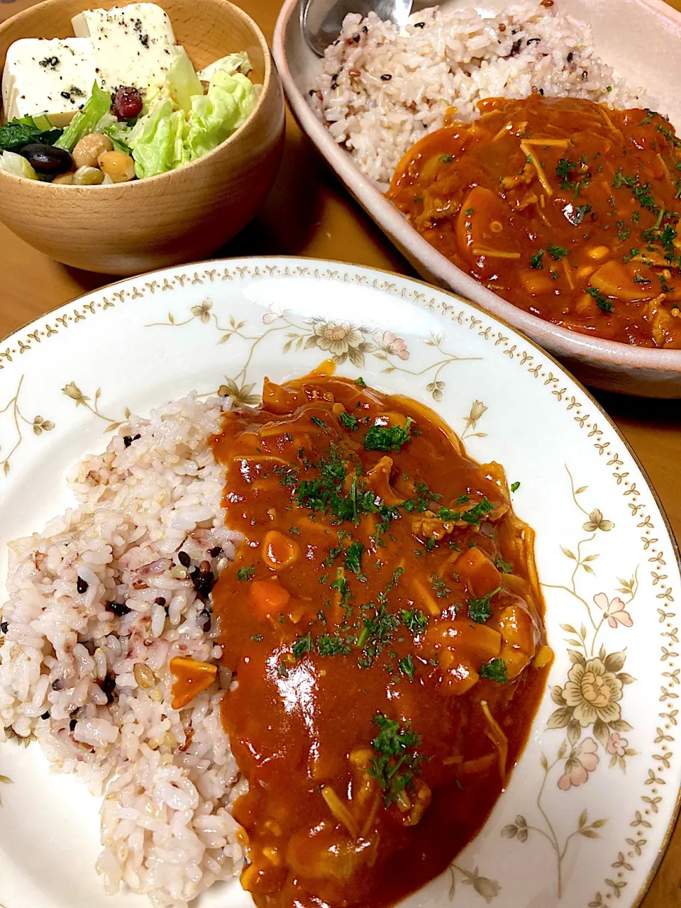 筍入りハヤシライスとお豆腐とお豆のサラダ|さくたえさん