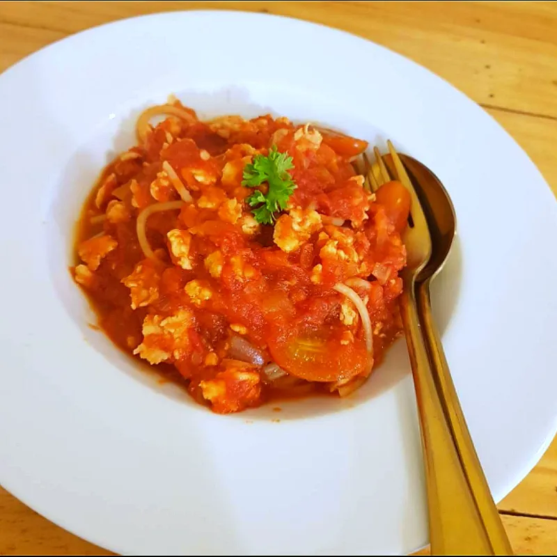 spaghetti with tomato sauce🍝|patlovestocookさん