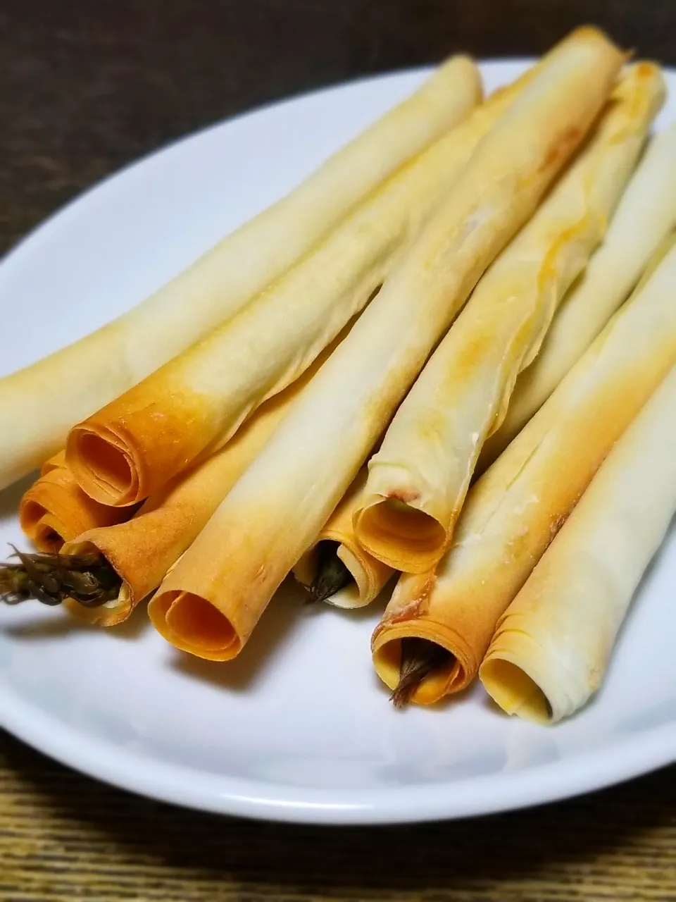 パパ作👨アスパラの焼き春巻き|ぱんだのままんさん