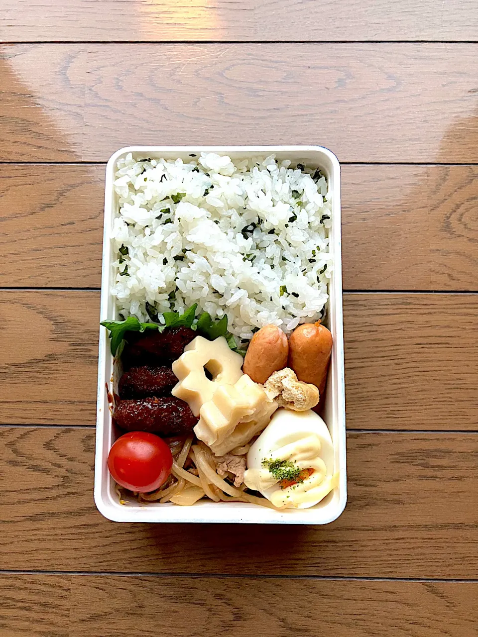 わかめご飯に味噌カツ弁当|_emi_48.0517さん