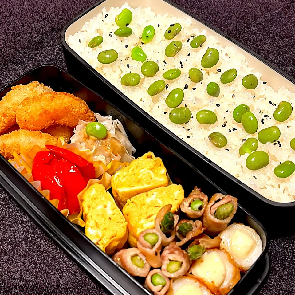 Snapdishの料理写真:アスパラ肉巻きエビフライ弁当|ビオラさん