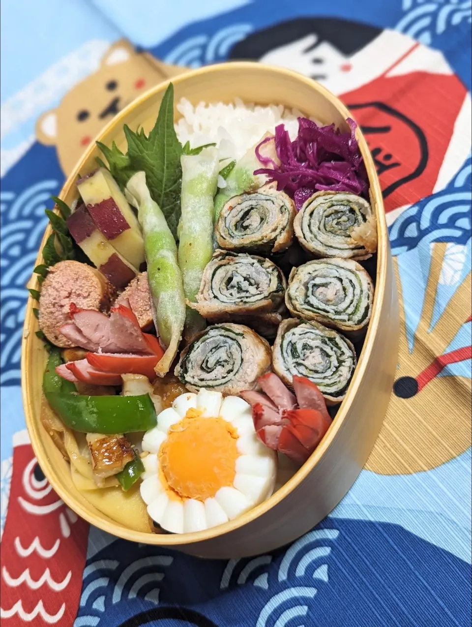 Snapdishの料理写真:本日のお弁当〜豚の大葉巻きつぶみそ焼弁当|f.1125beさん