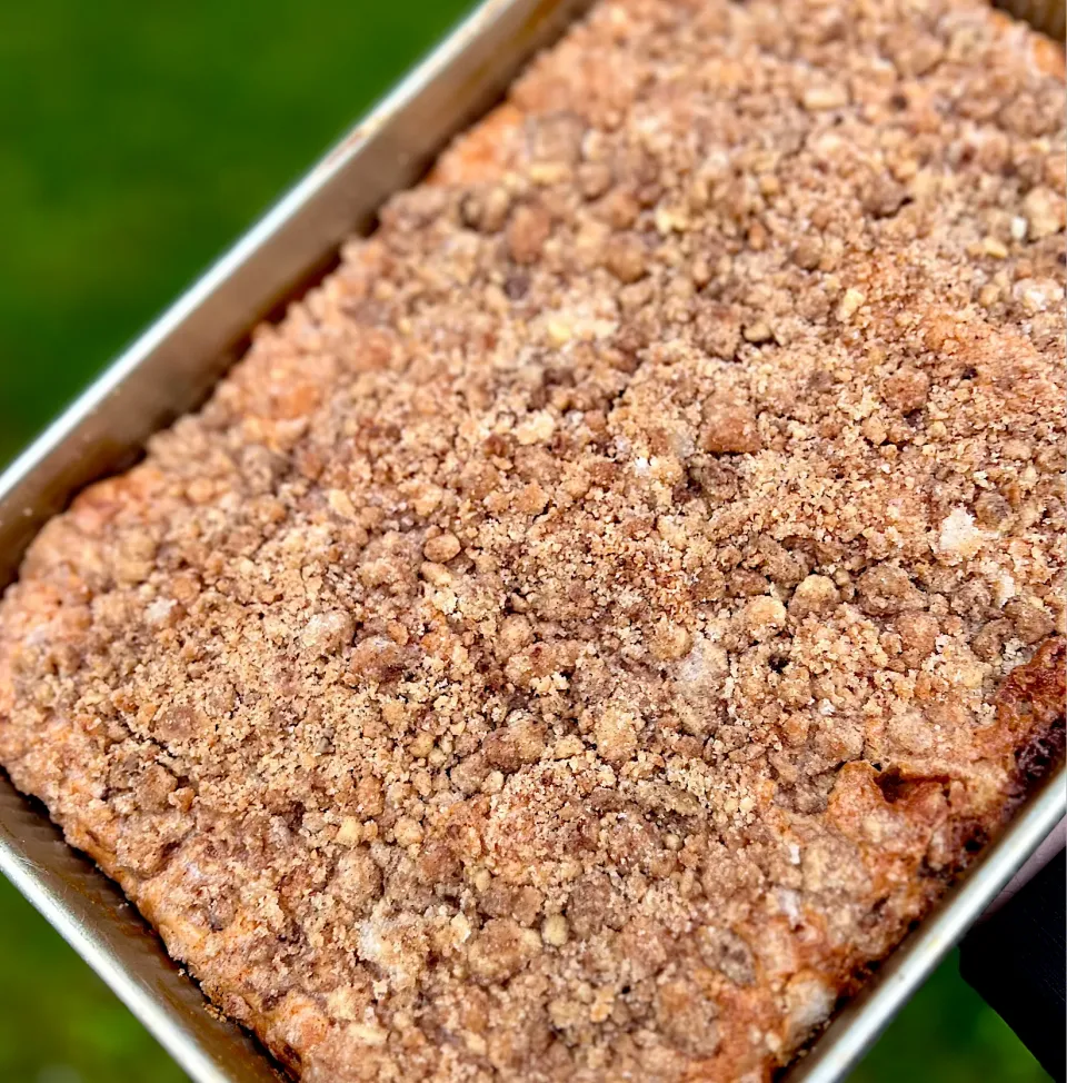 Cinnamon streusel coffee cake.|Dean M Rogersさん