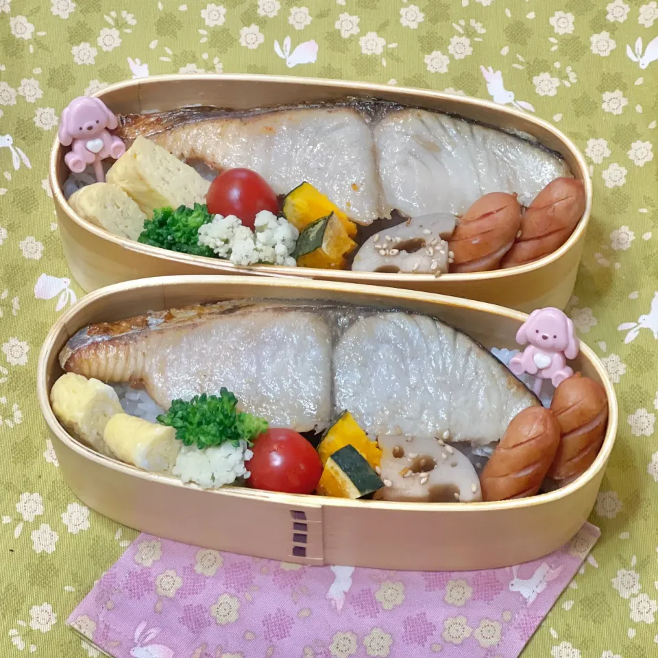 Snapdishの料理写真:サワラの塩麹漬けグリル☘️の双子ちゃんお弁当　5/13月|sweet homeさん