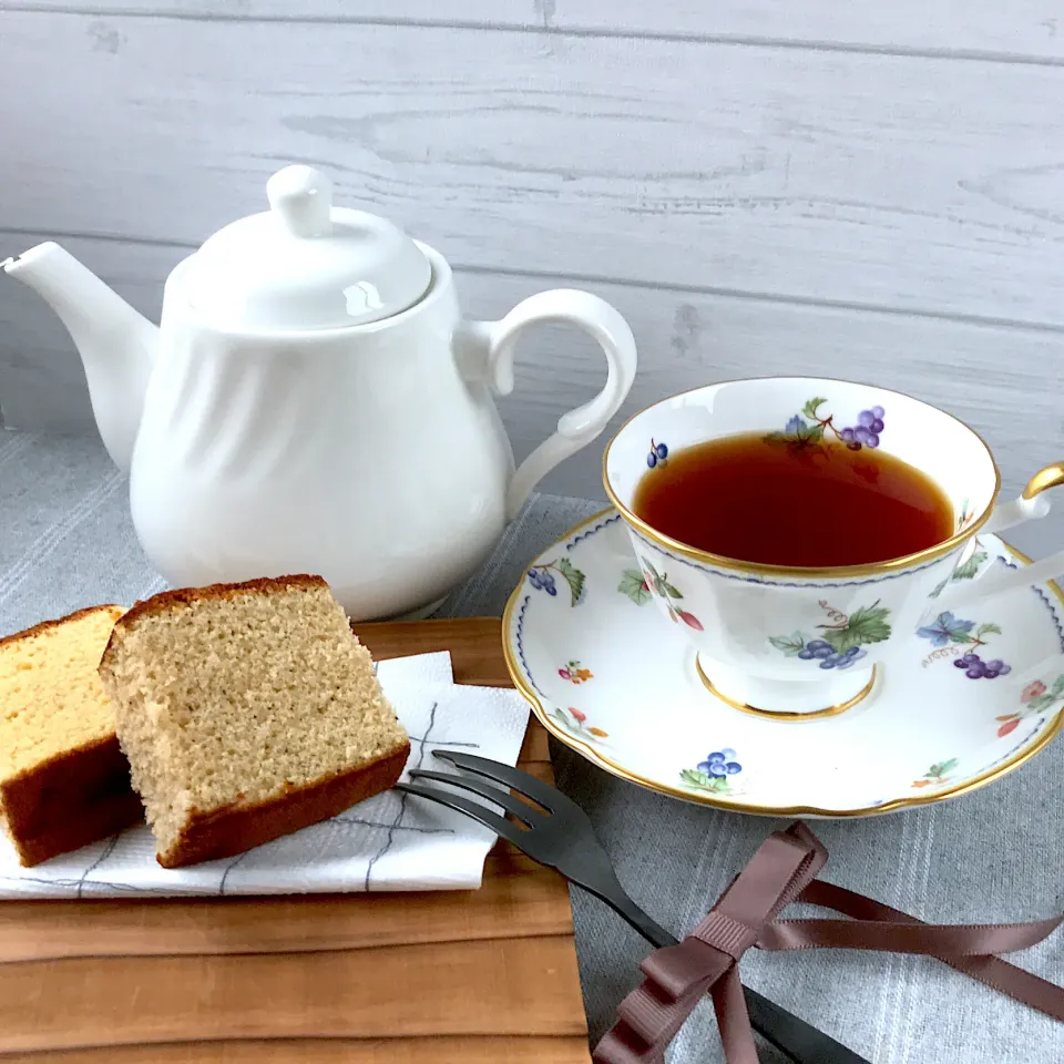 Snapdishの料理写真:【ペアリング】カステラに合う紅茶は？|パンと紅茶と時々お菓子さん