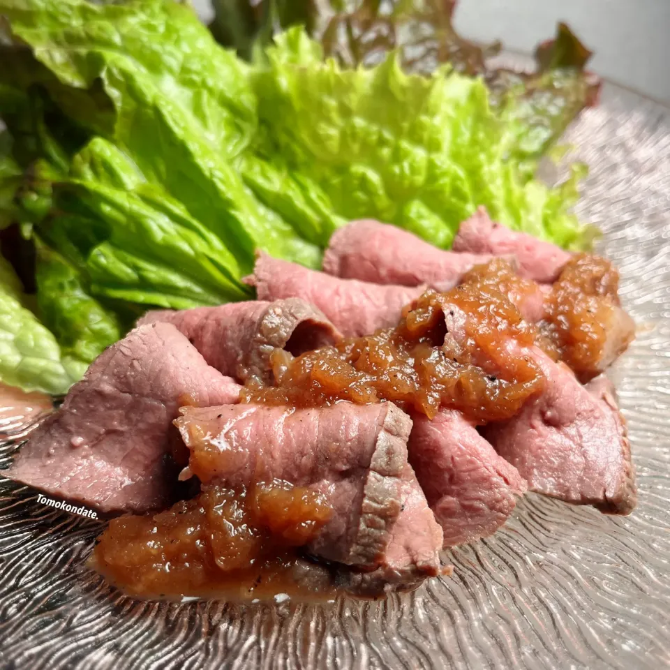 Snapdishの料理写真:炊飯器でローストビーフ🥩♡|🇯🇵ともこちゃん。さん