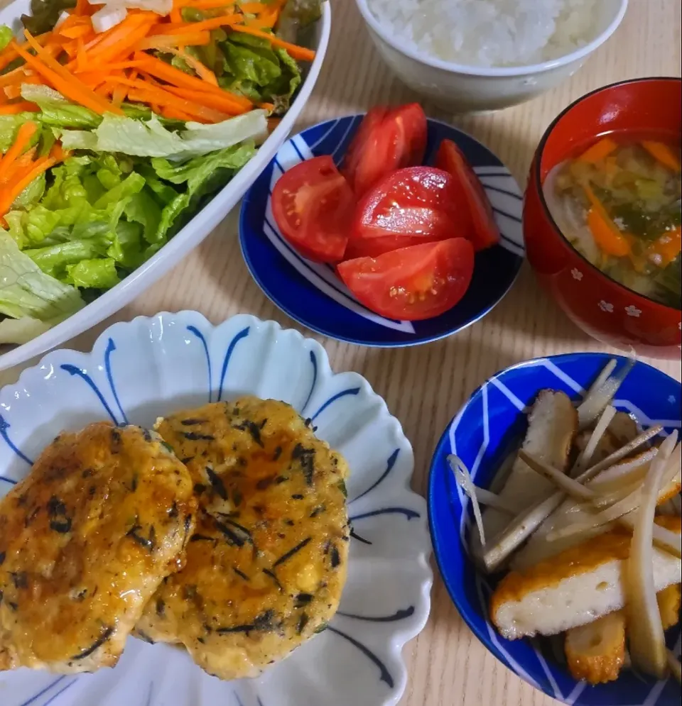 ひじき入りとうふバーグ
さつま揚げとごぼうの煮物
サラダ|ちゃいさん