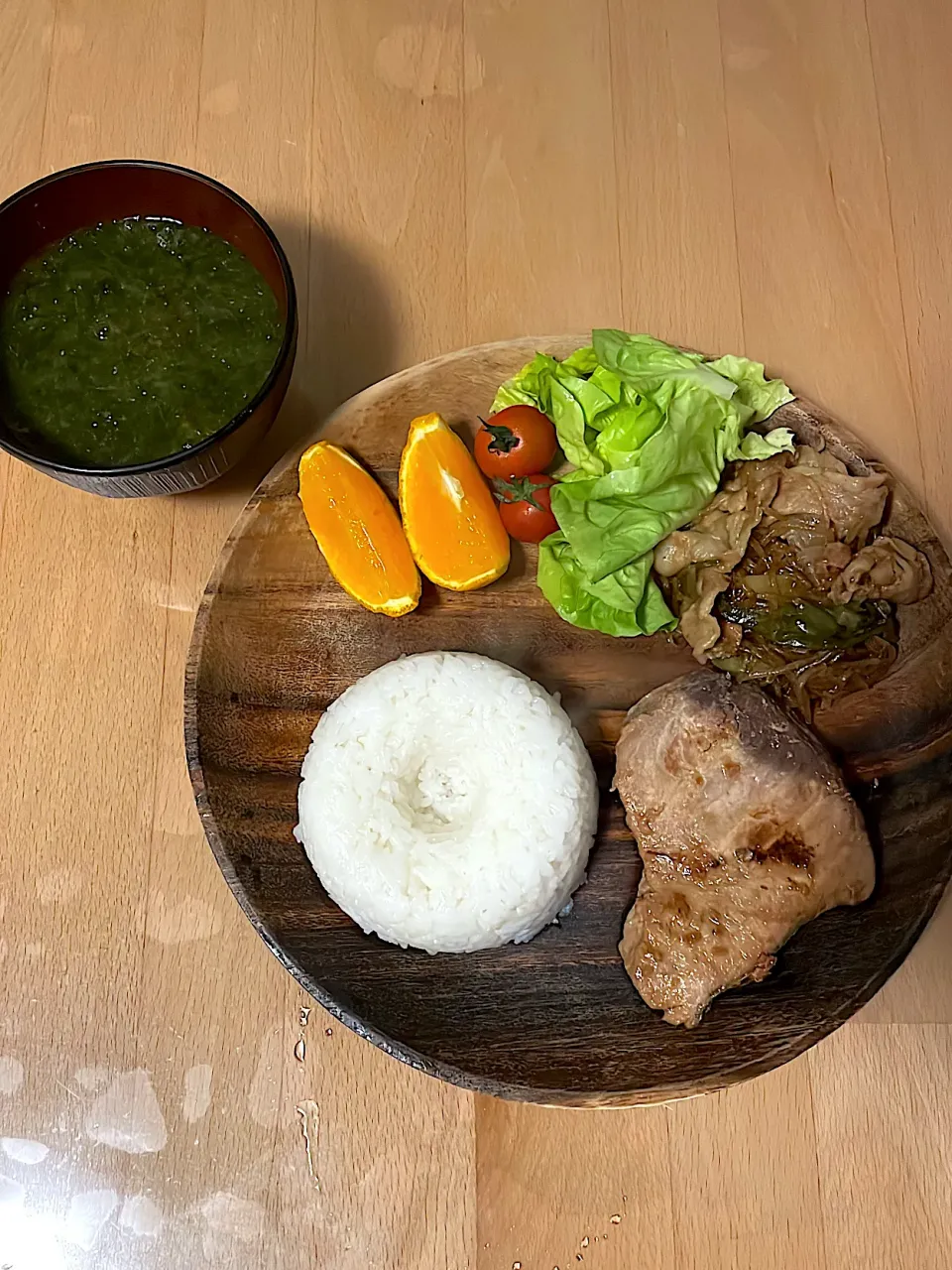 カツオの生姜焼き　チャプチェ　オレンジ　のりしる|そのみさん