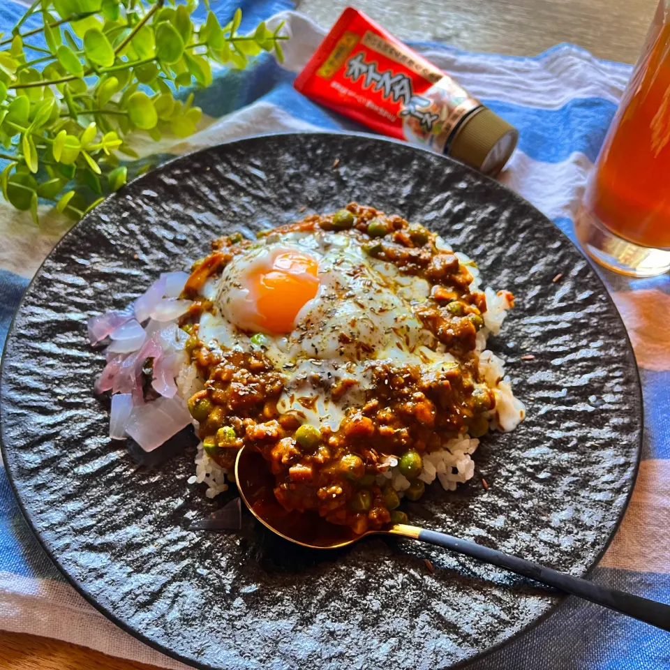 えんどう豆と筍のスパイスキーマカレー🍛|さとみこさん