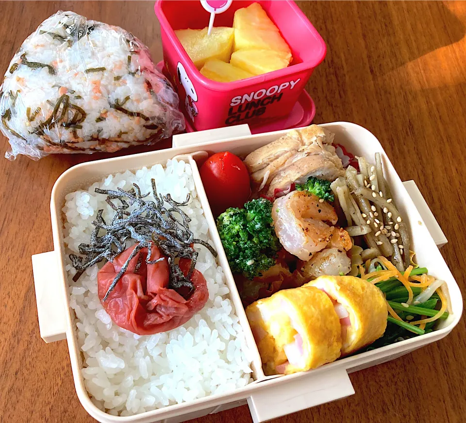 Snapdishの料理写真:５月１５日お弁当＆朝練おにぎり|Meimamaさん