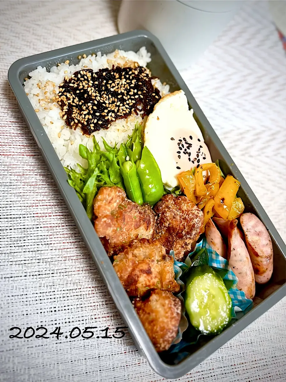 Snapdishの料理写真:唐揚げ弁当🍱|あやごはん( ͡σ̴̶̷̤. ͡σ̴̶̷̤)ෆ⃛さん