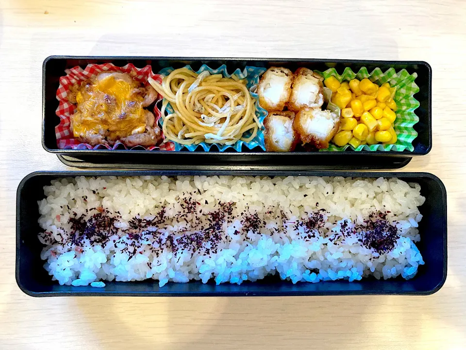 ゆかりごはん🍚しらすスパゲッティ🍝醤油バターコーン🌽甘辛チーズ豚焼き🐖いかの天つゆあげ🦑|anaさん