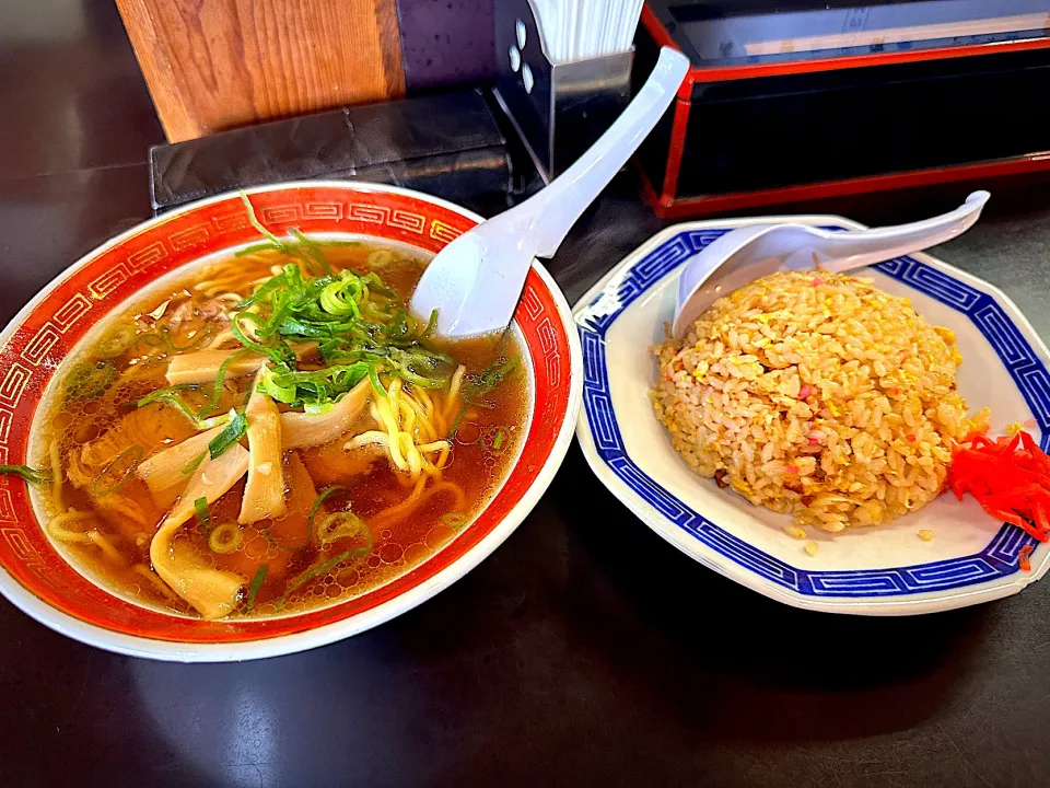 しょうゆラーメン＋小チャーハン|古山さん