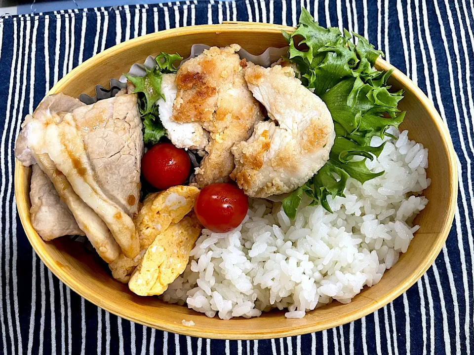 豚肉生姜焼、鶏胸肉の唐揚、玉子焼🍱|なお🅿️さん