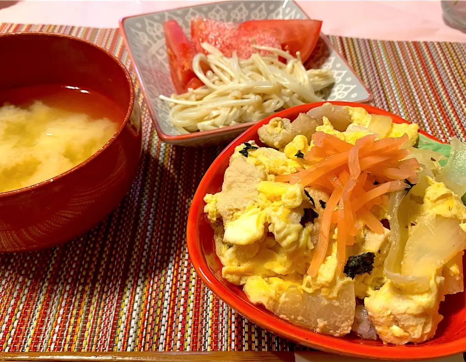 Snapdishの料理写真:ぱぱっと親子丼|misaruriさん