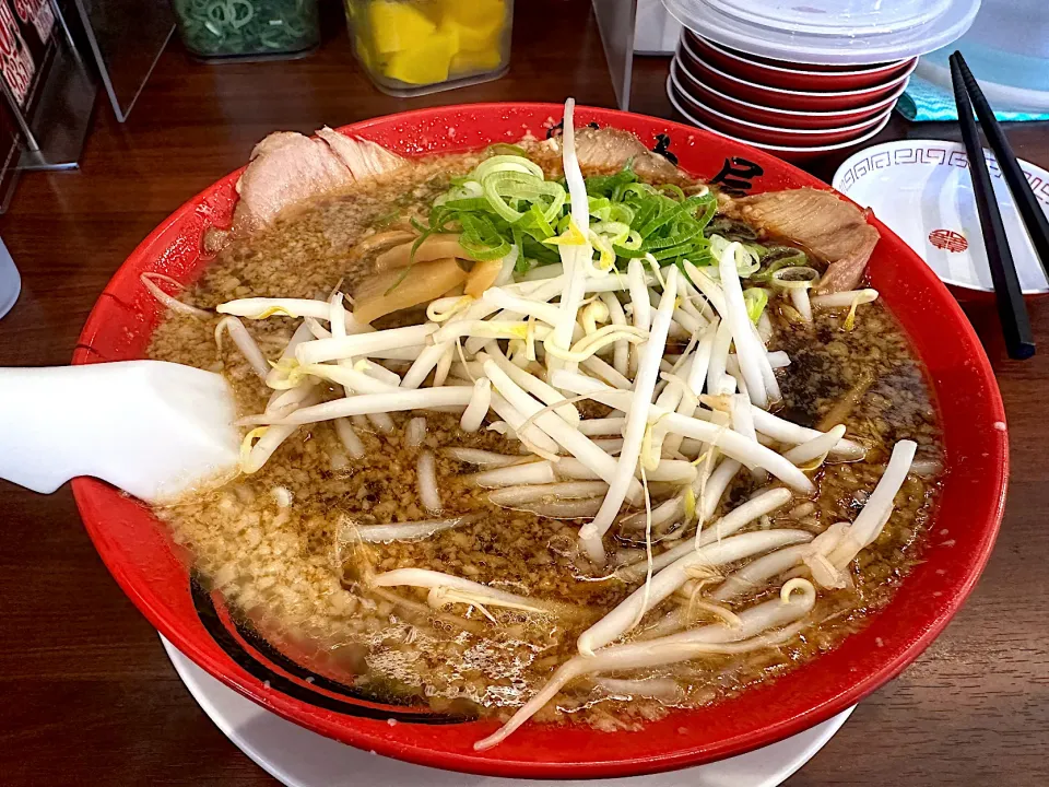 京都漆黒醤油ラーメン|マハロ菊池さん