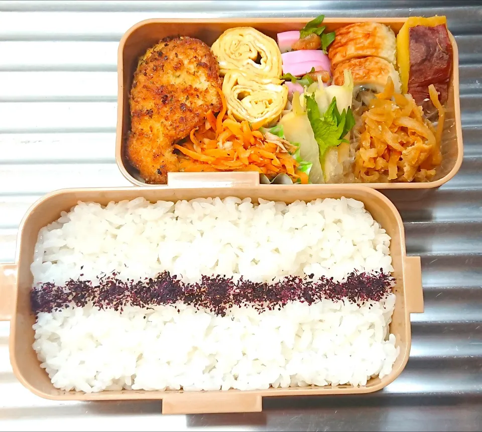 Snapdishの料理写真:チキンカツレツ弁当|8YUKKO8さん