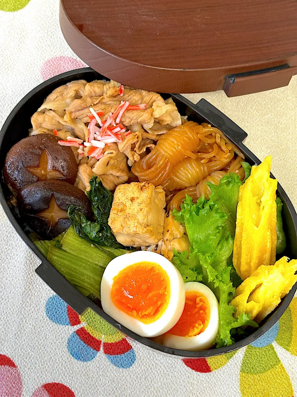 Snapdishの料理写真:すき焼き弁当|Chiharϋnさん