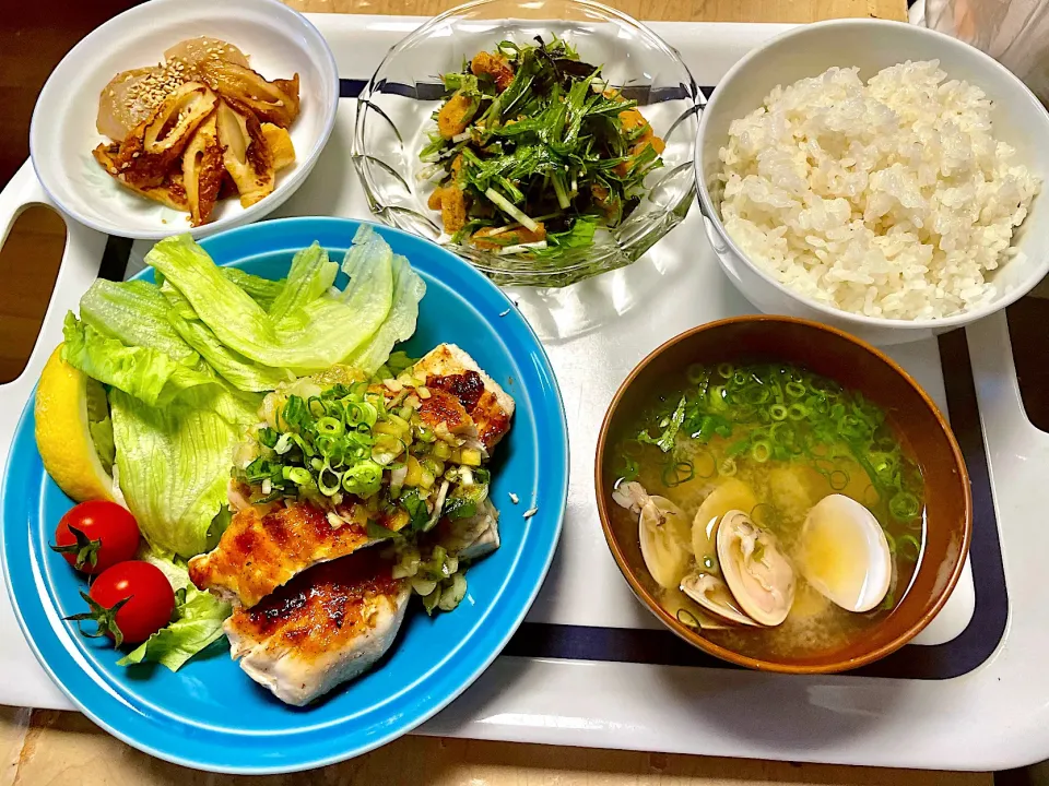 パリパリチキンと蛤の味噌汁|okeiko🎶さん