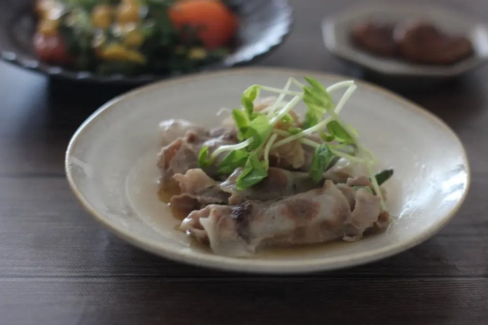 オクラの豚肉巻きみぞれポン酢レンジ蒸し|ちいさなしあわせキッチンさん