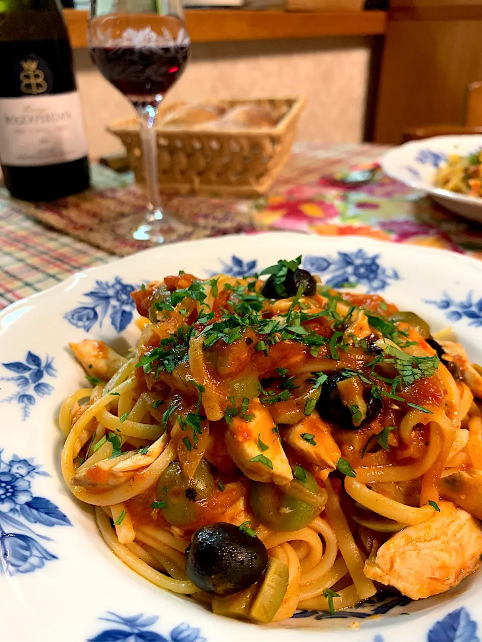 シイラのトマトソースパスタ|かおポンさん