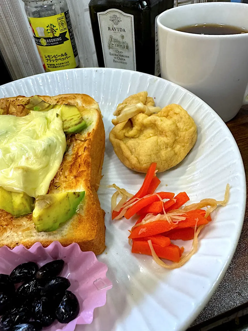 アボカドチーズおかかホット🍞|🐧ペンギン2さん